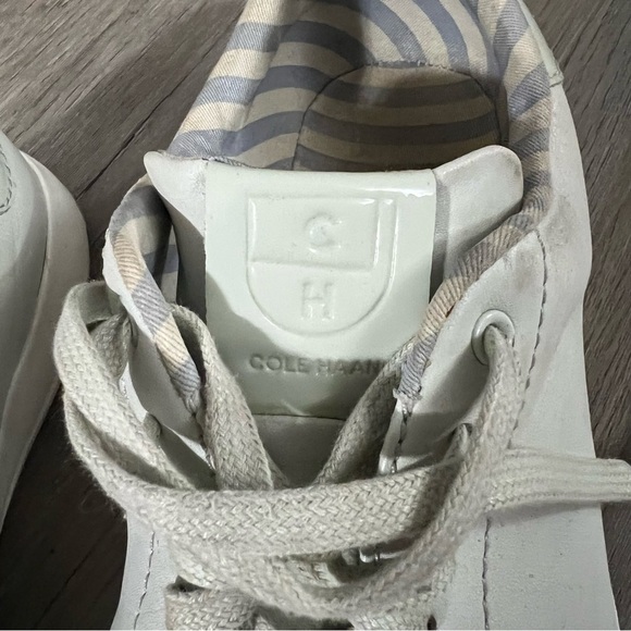 🔥SALE - any 4/$20. Cole Haan Gray and White Sneakers - Picture 2 of 4